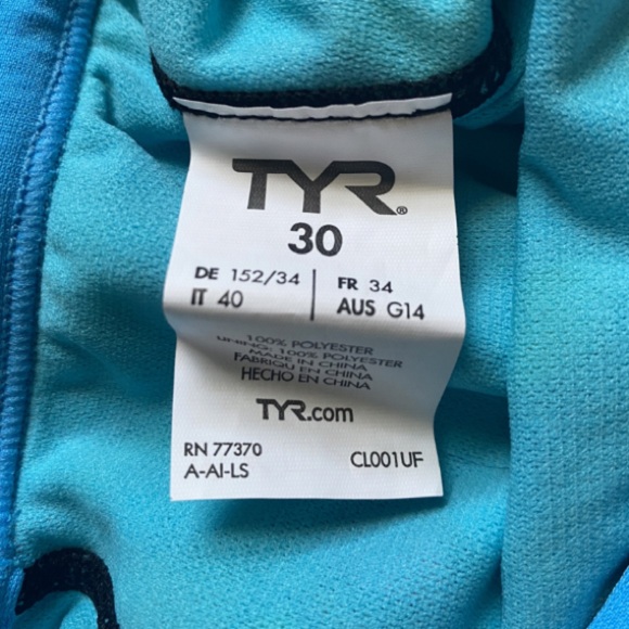 TYR NWT! One piece swimsuit! Size 30 - Picture 6 of 6